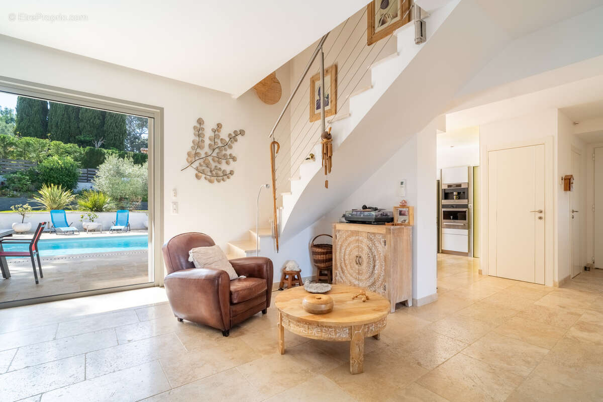 Maison à SIX-FOURS-LES-PLAGES