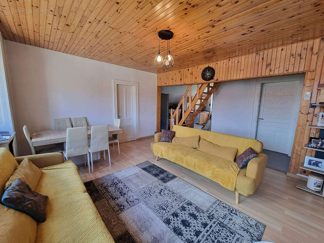 Appartement à MORTEAU