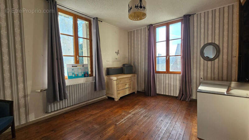 Maison à BEAUMONT-SUR-DEME