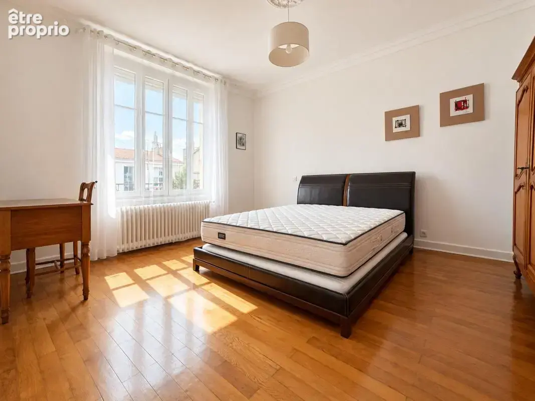 Maison 6 pièces 130 m² à vendre à La Roche-Sur-Yon (85000) - photo 6