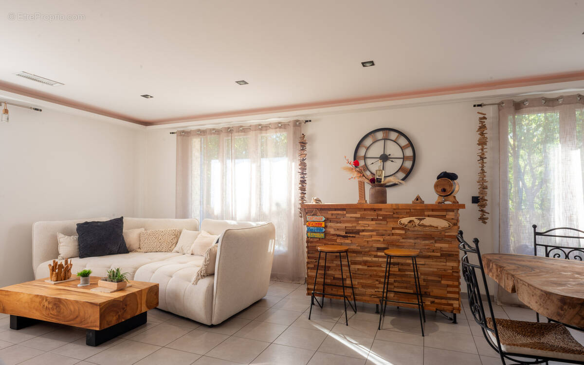 Appartement à LA VALETTE-DU-VAR