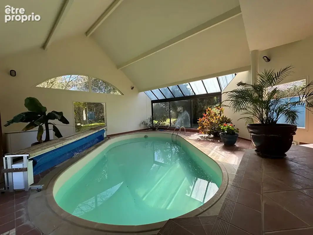 Maison d'Architecte avec piscine intérieur et très bel environnement  Montfort /Méré 10 pièces 240 m2 - photo 6