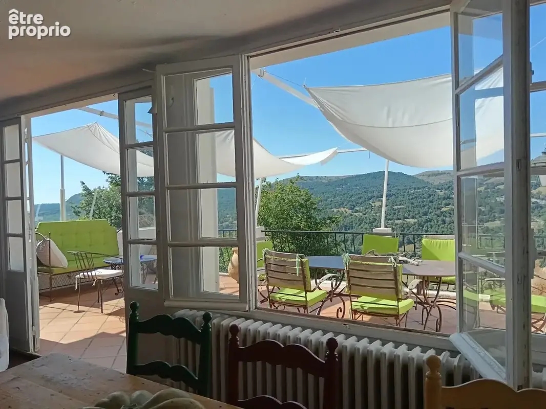 Coursegoules – ancienne auberge de caractère – 393 m² – projet touristique ou investissement - photo 2