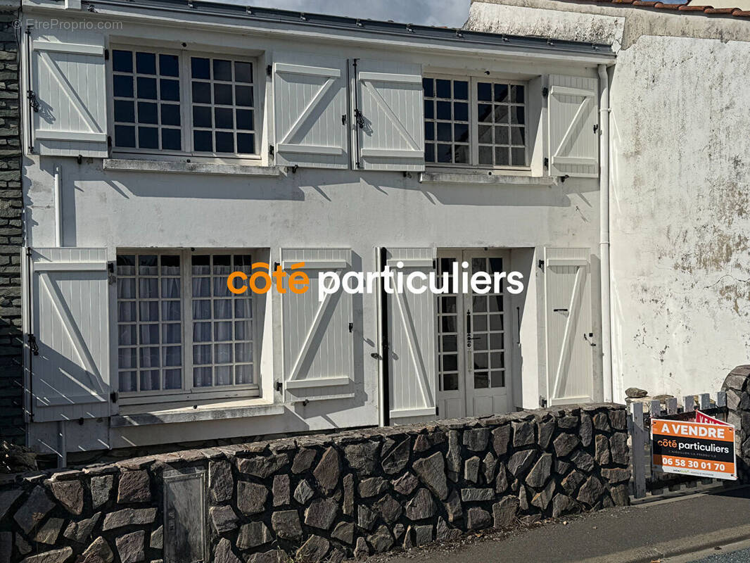 Maison à SAINT-MICHEL-EN-L&#039;HERM