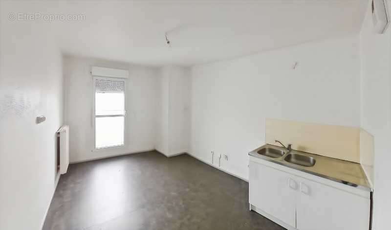 Appartement 79 m² à Exincourt  - photo 2