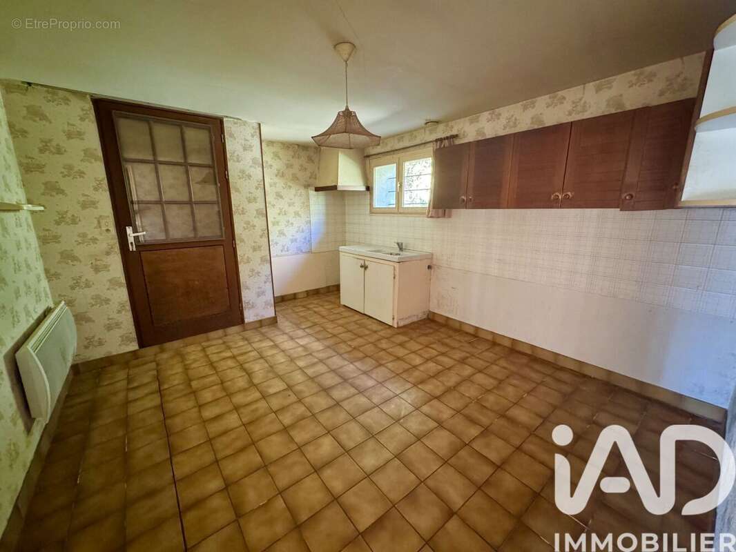 Maison 83 m² à Sury-En-Vaux  - photo 5