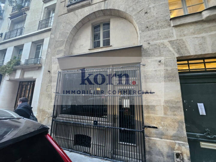 Commerce à PARIS-7E