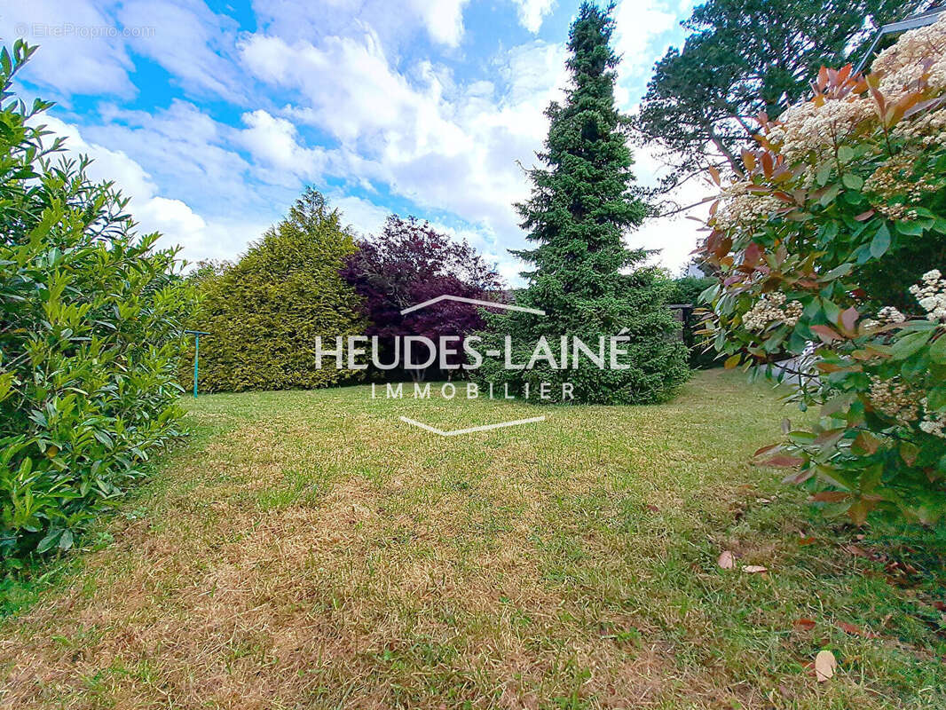 Maison à SAINT-PAIR-SUR-MER