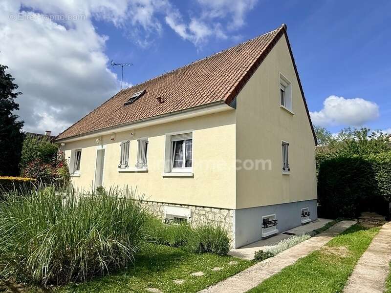 Maison à NANGIS