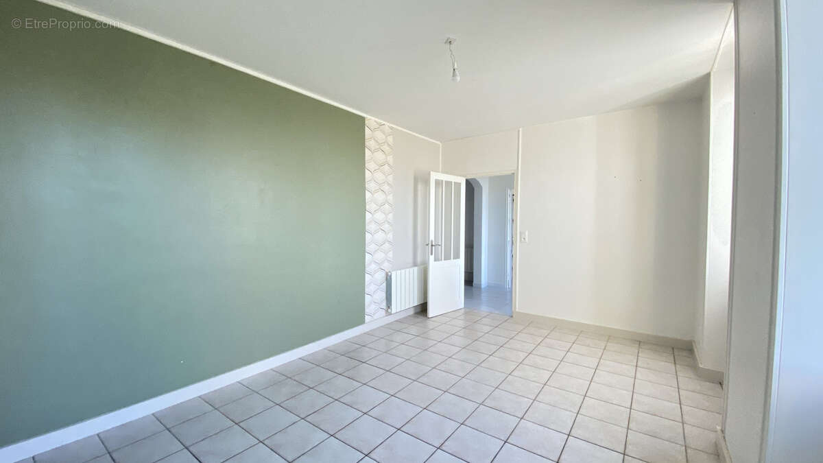 Maison à CHENAC-SAINT-SEURIN-D&#039;UZET