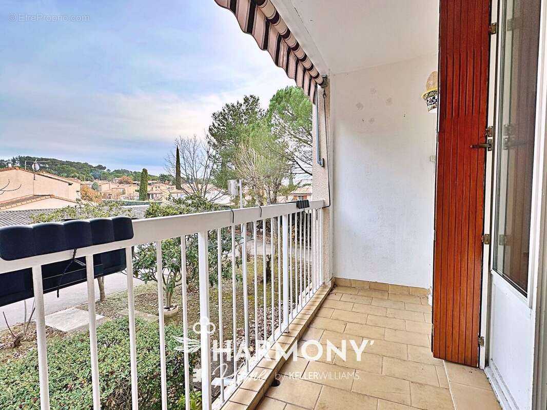 Appartement à VENELLES