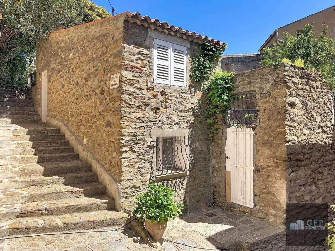 Maison à BORMES-LES-MIMOSAS