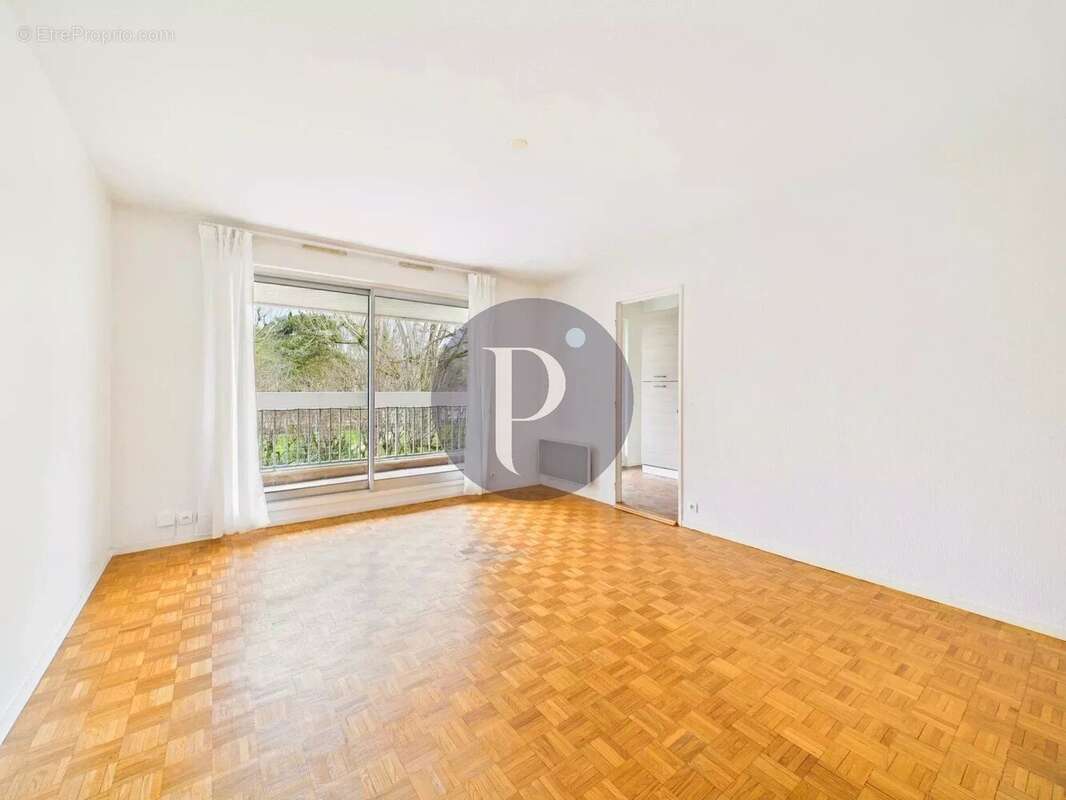 Appartement à VERRIERES-LE-BUISSON