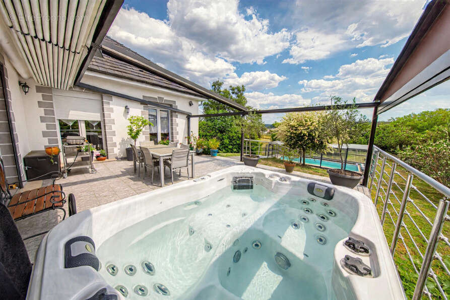 Demeure d'architecte, 8 chambres, piscine couverte - photo 2
