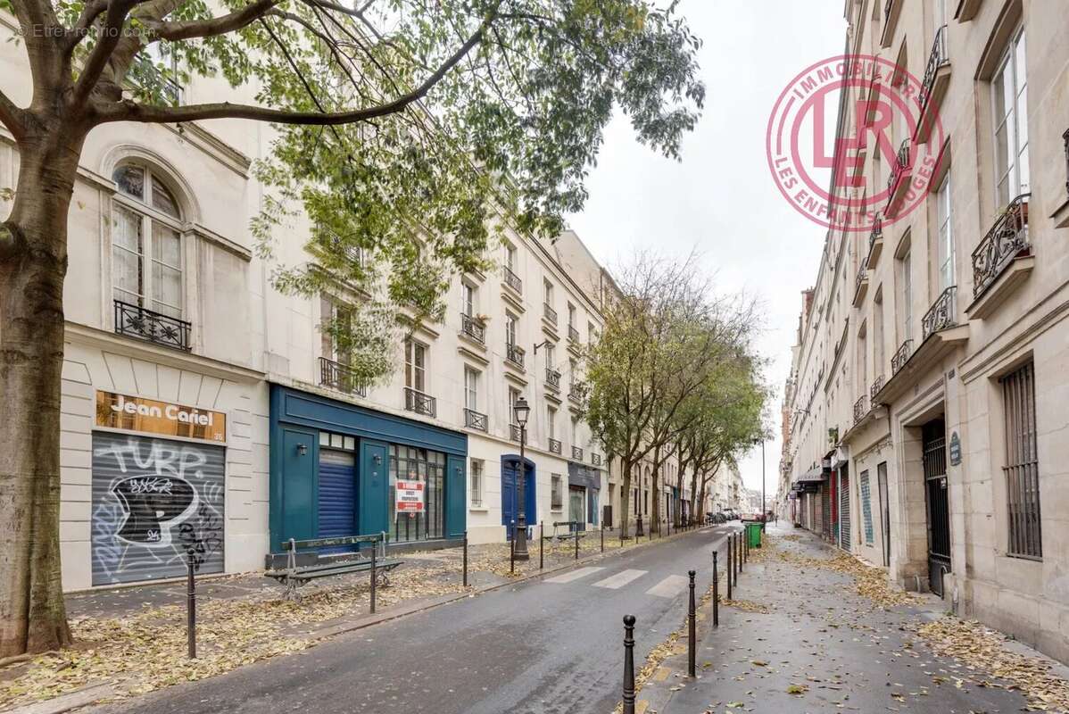 Appartement à PARIS-3E