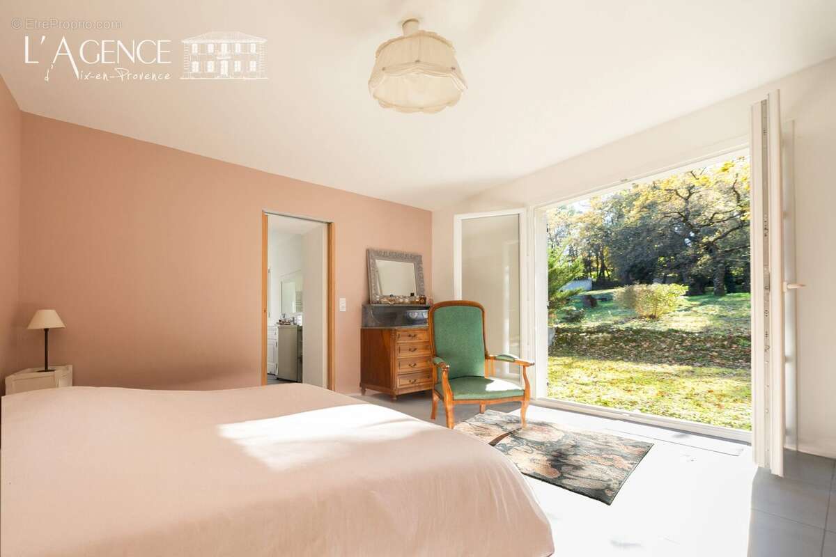 Maison à SAINT-CANNAT