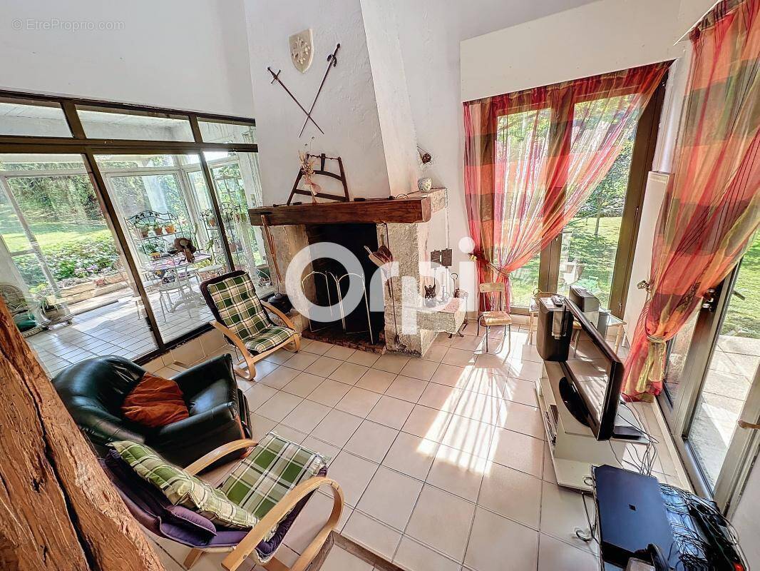 Maison à MARGNY-SUR-MATZ