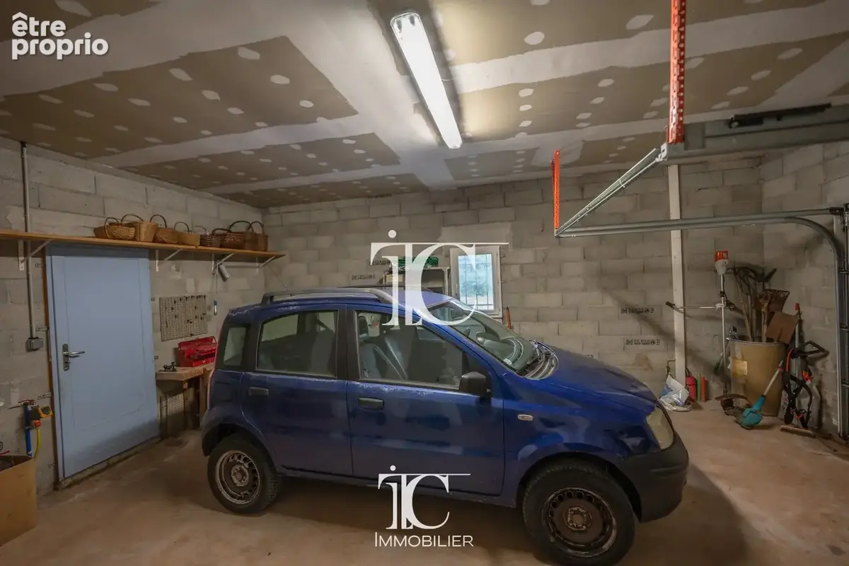 Villa centre ville les vans 125m² 4chambres 979 m² de terrain avec piscine - photo 13