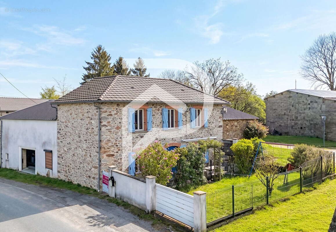 Maison à MONTREDON-LABESSONNIE