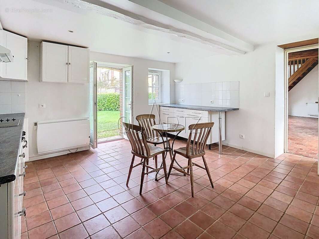 Maison 253 m² à Chateauneuf-En-Thymerais  - photo 8