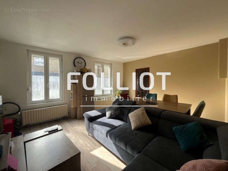 Maison à SAINT-SEVER-CALVADOS