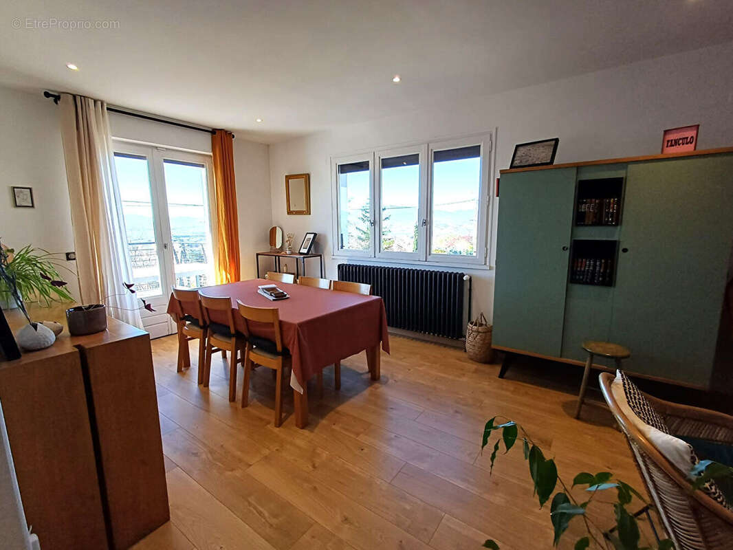 Maison Cournon D Auvergne 7 pièce(s) 165 m2 - photo 5