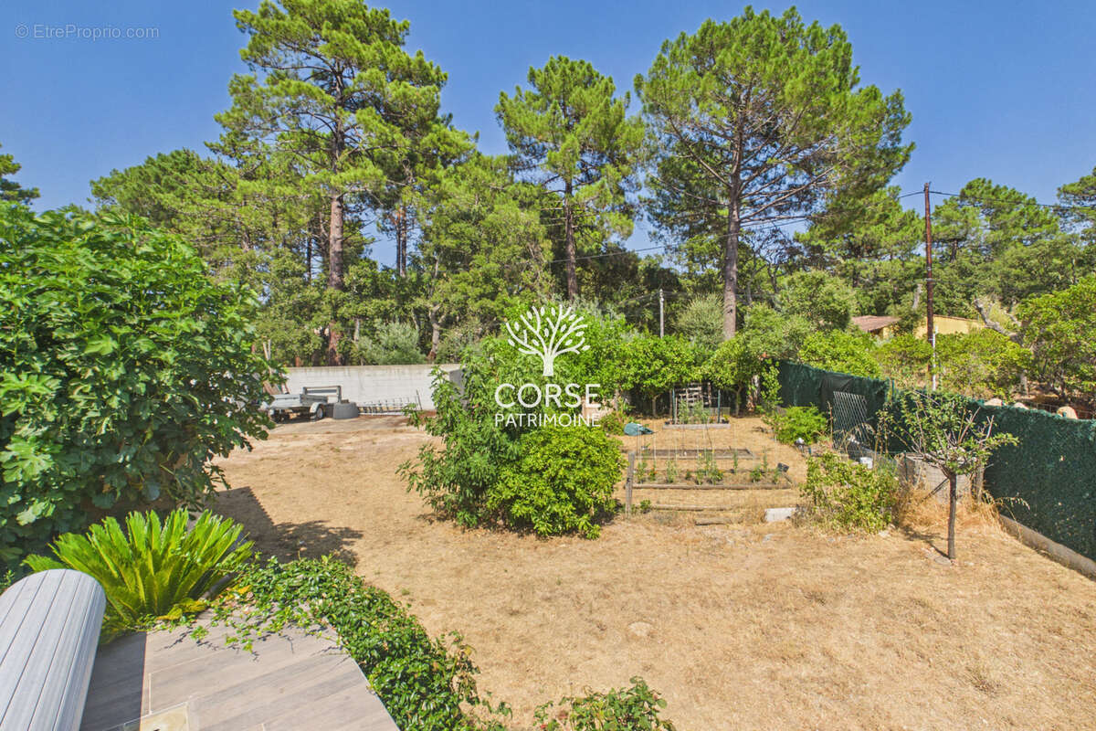 Maison de type 4 de 125 m2 sur 1500m2 de terrain - photo 14
