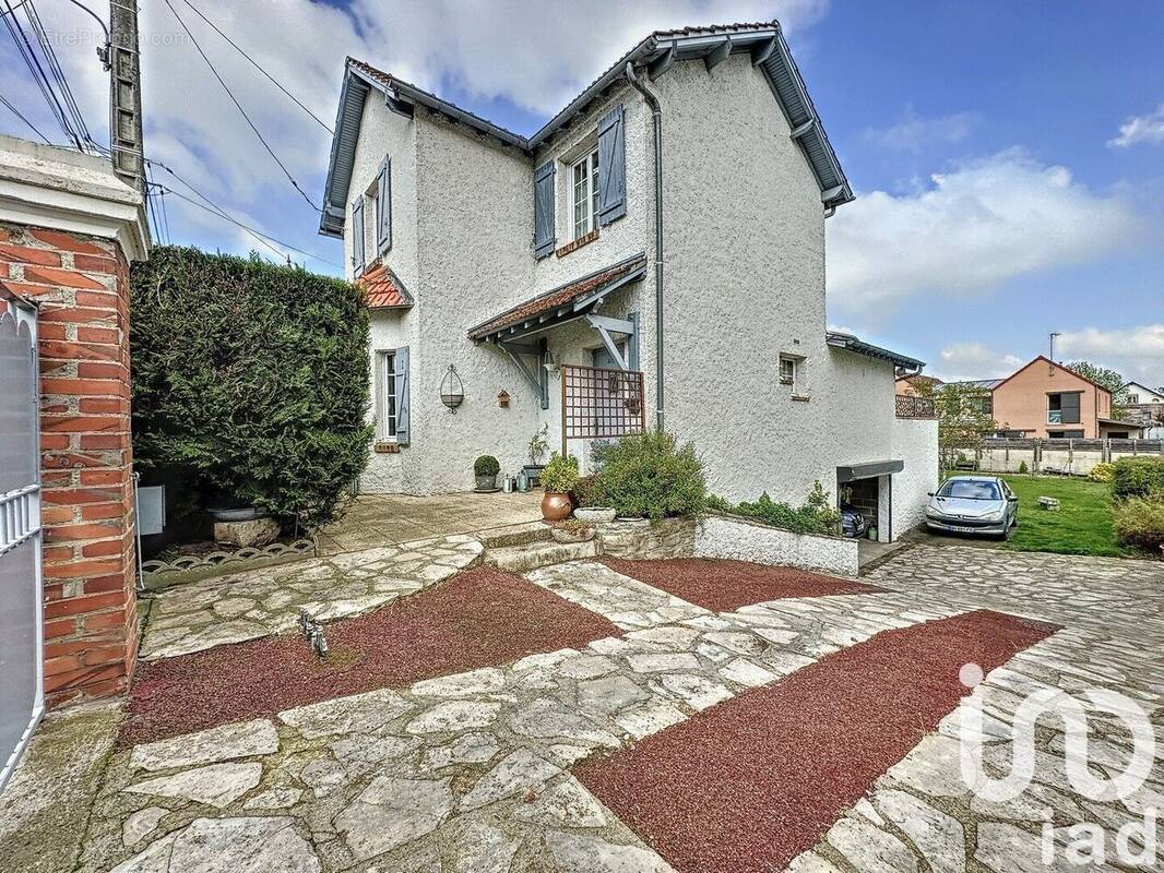 Photo 1 - Maison à AMILLY