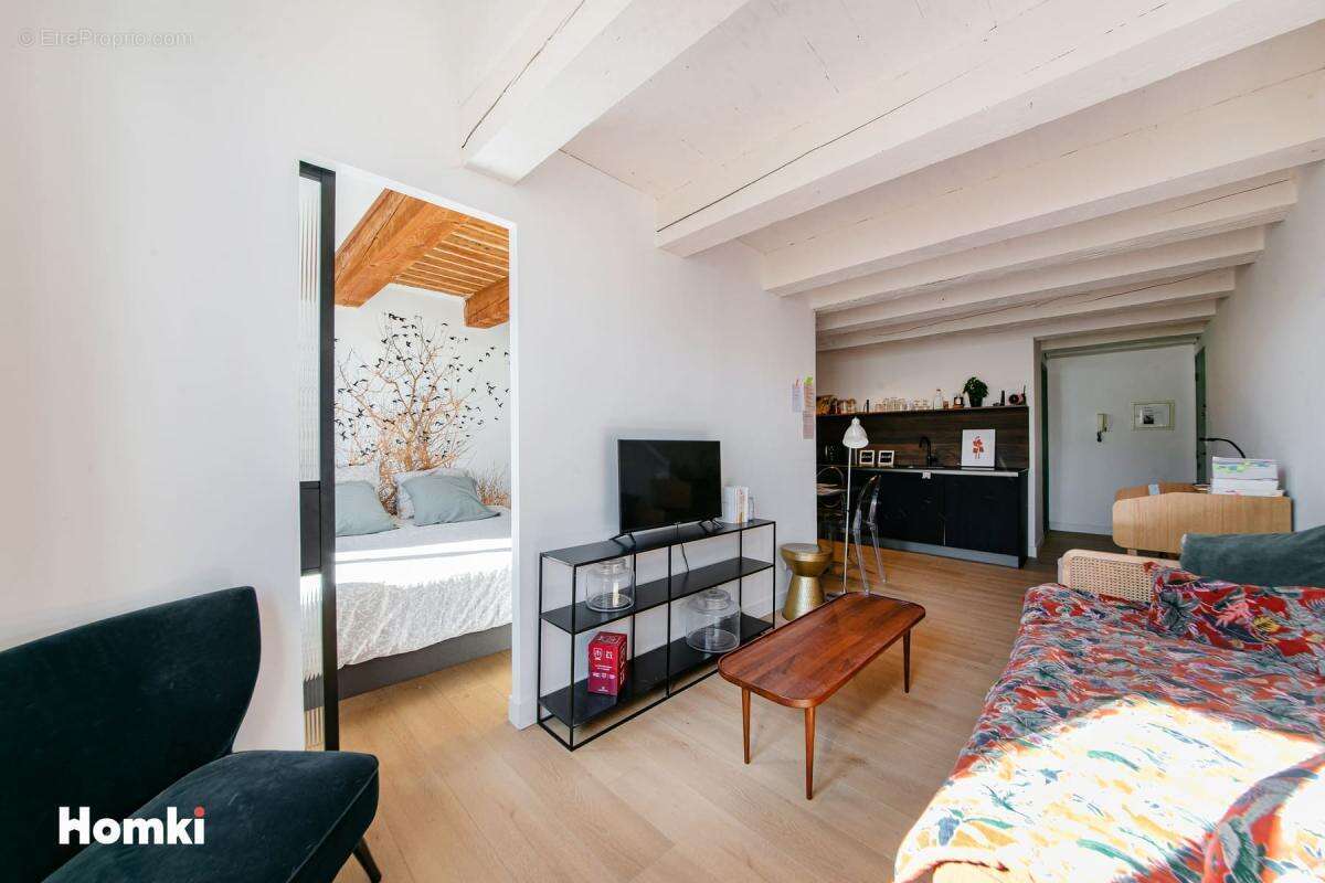 Appartement T2 de 36 m2 à Aix-en-Provence 13100, Rue Bédarrides - photo 4