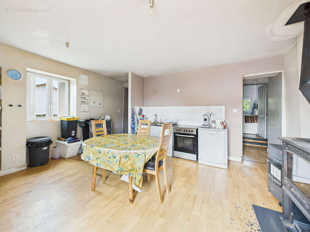 Maison à SERVES-SUR-RHONE