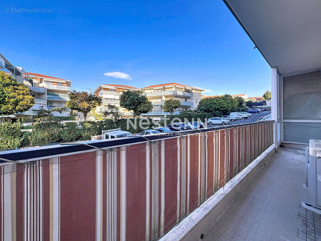 Appartement à VALLAURIS