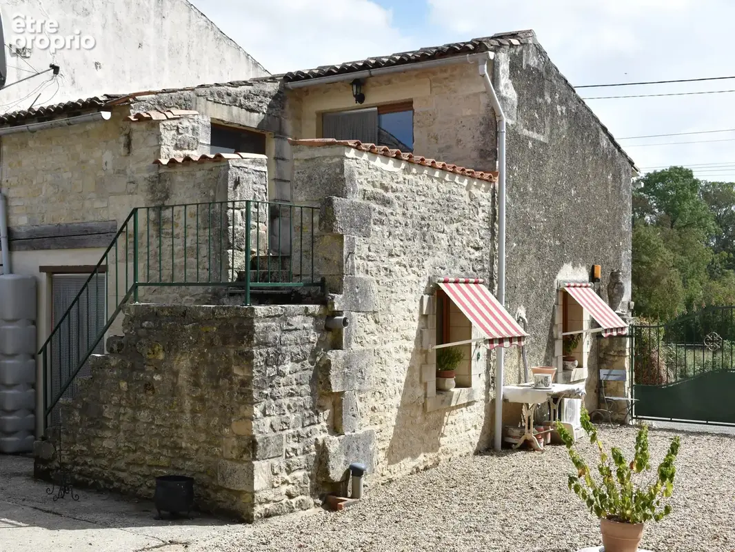 Belle grange et maison d'amis proche des commodités - 5 chambres au total! - photo 12
