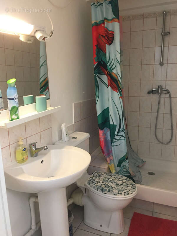 Appartement à VARAGES