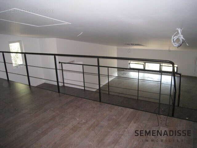 Commerce à VILLENEUVE-TOLOSANE