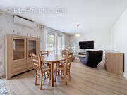 Appartement à PERONNAS
