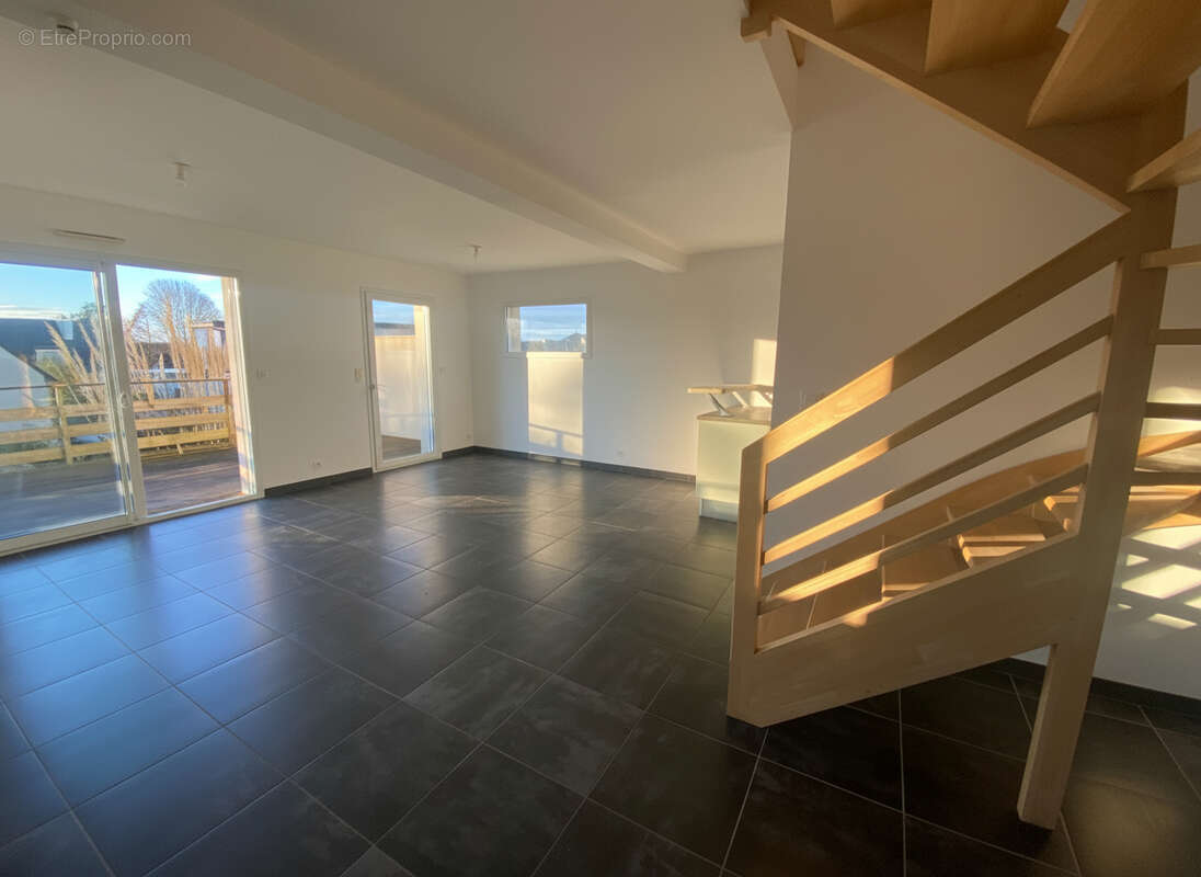 Maison à LE RELECQ-KERHUON