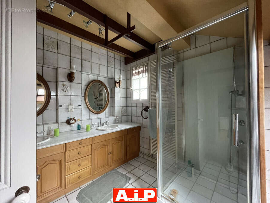 Maison à SAINT-MESMIN