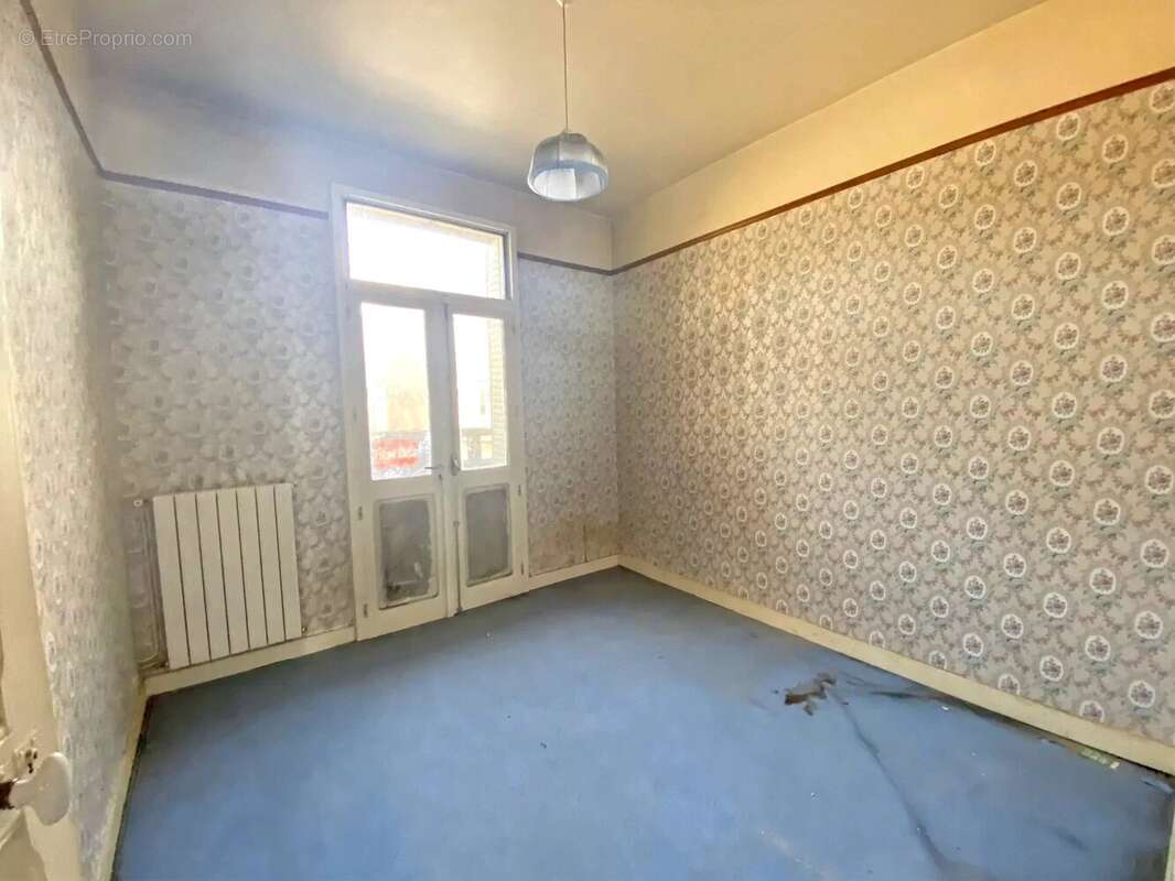 Belle maison de 4 chambres avec jardin et garage dans le centre de Bellac - photo 9