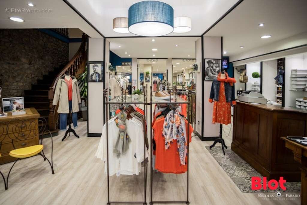 Appartement à FOUGERES