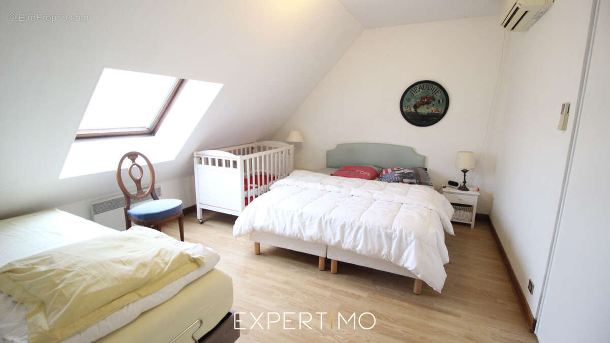 Maison à VILLECRESNES