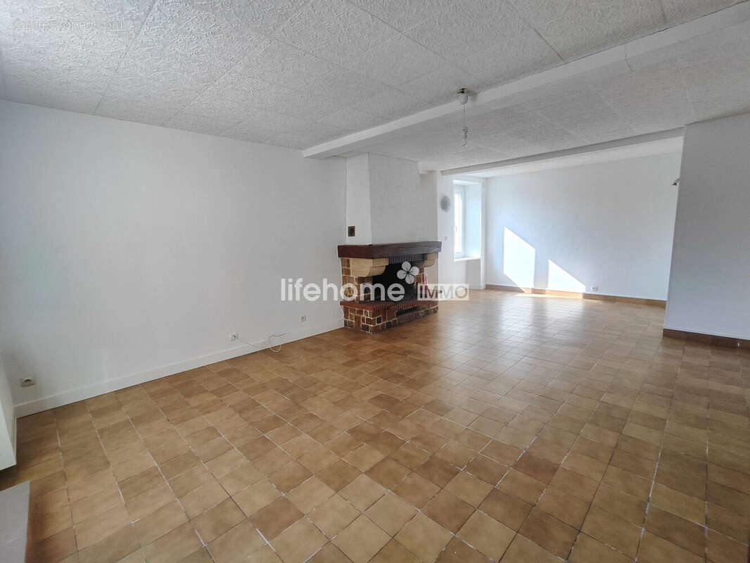 Maison 93 m² à Chateauroux  - photo 3