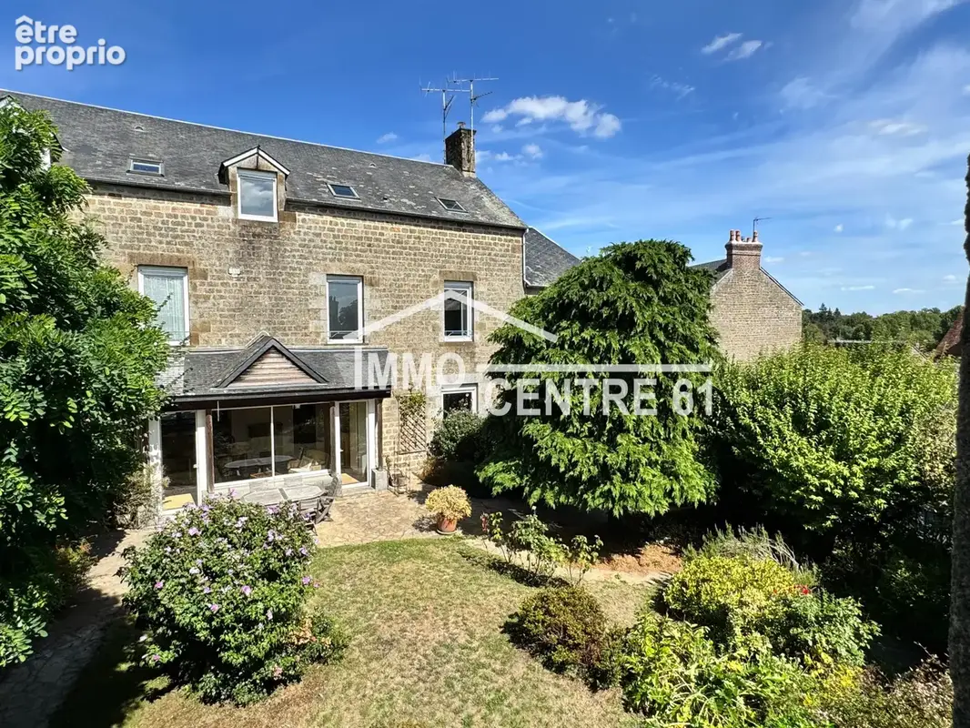 Maison à LA FERTE-MACE