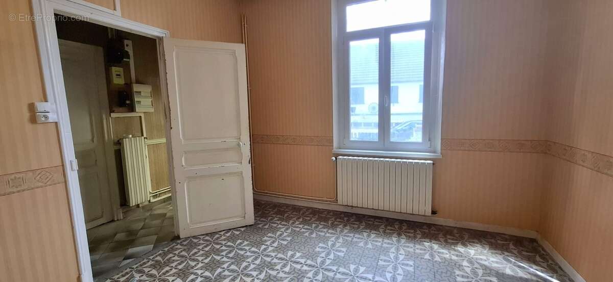Maison indivuelle à vendre 6 pièces, Garage et Jardin ETREILLERS (02590) - photo 19