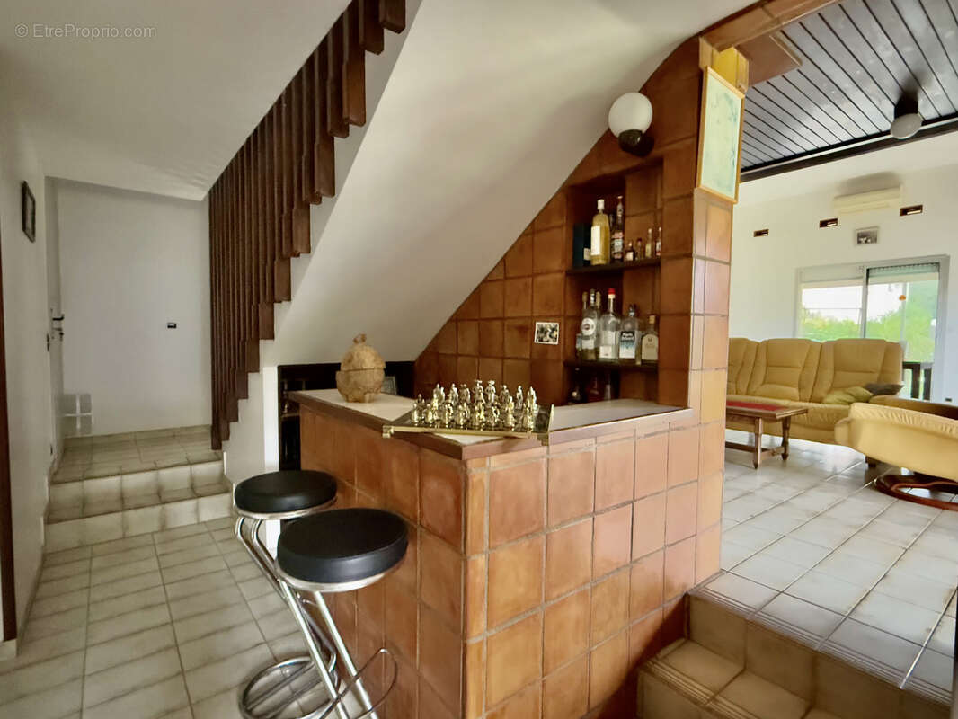 Maison à BAGNOLS-SUR-CEZE