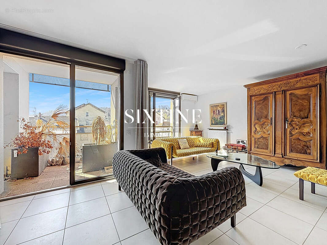Appartement à BOURGOIN-JALLIEU