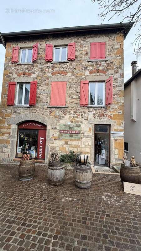 Photo 3 - Commerce à DOMMARTIN