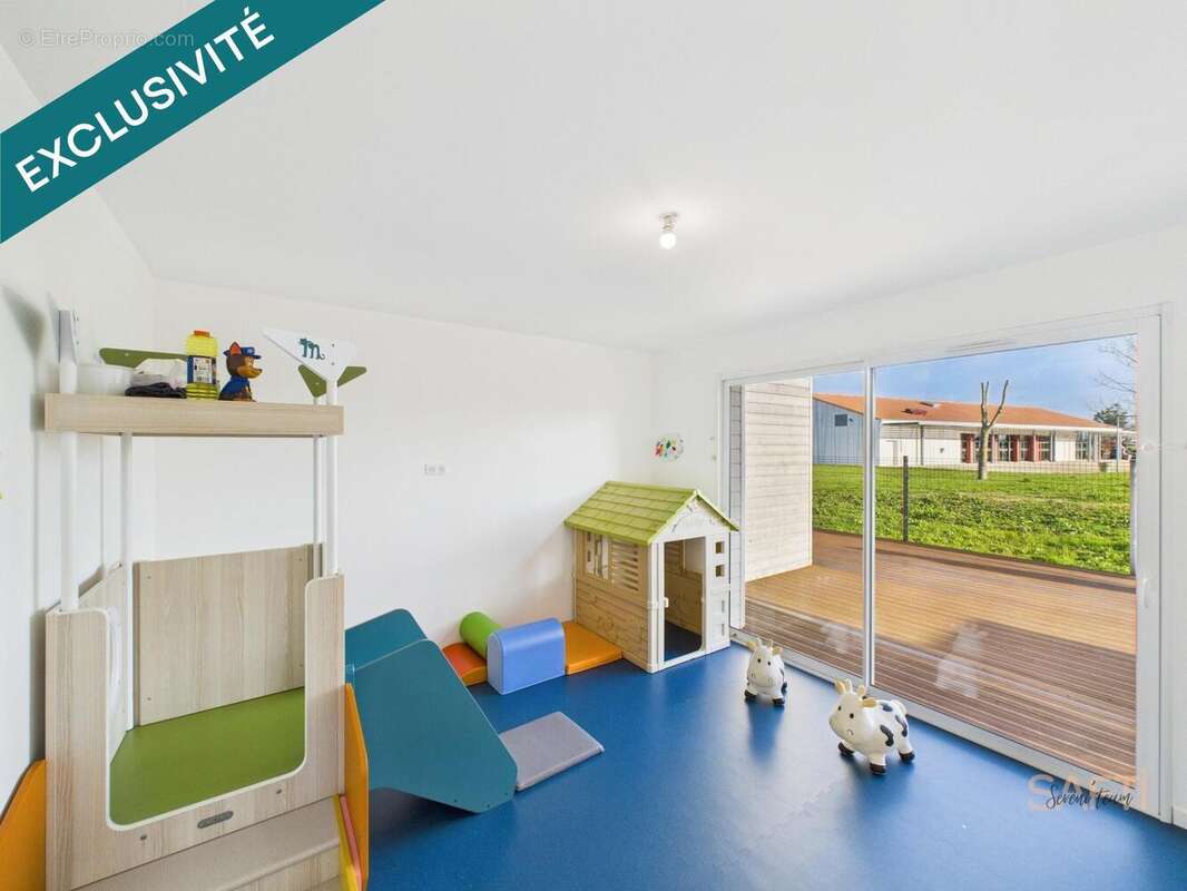 Photo 3 - Commerce à LE BERNARD