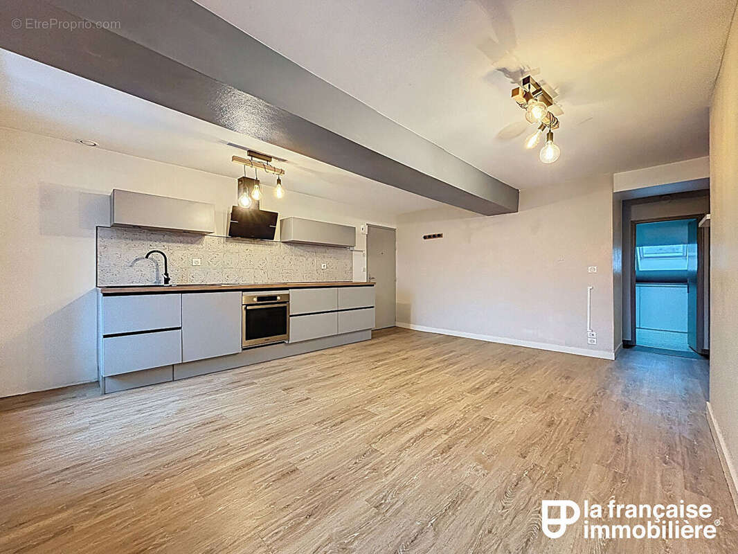 Appartement à CORPS-NUDS