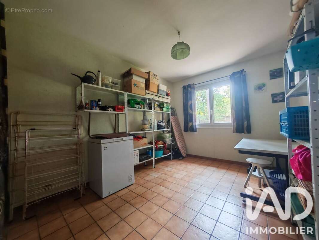 Maison 124 m² à Merignac  - photo 7