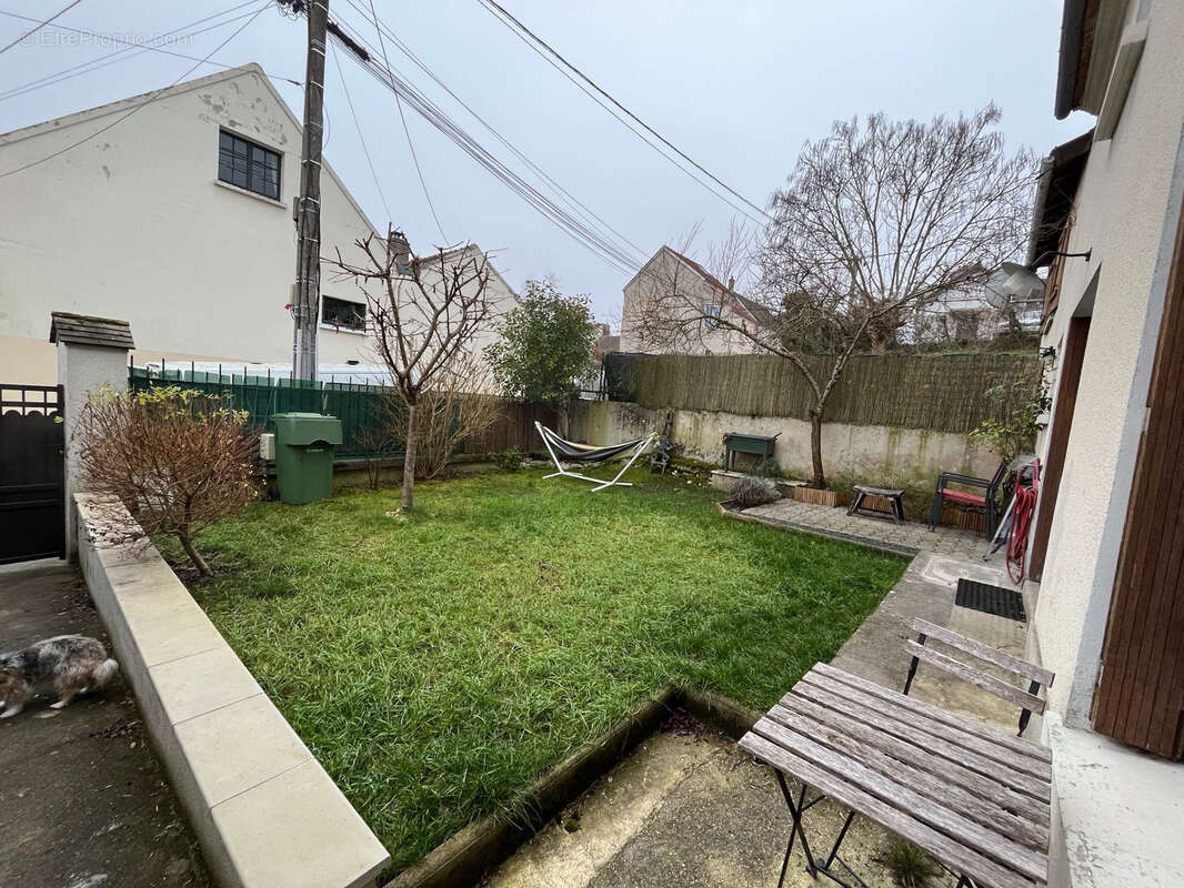 Maison à VILLIERS-SUR-MORIN